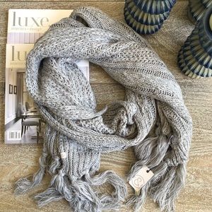 Treasure & Bond Fringe Cable Knit Scarf In Grey